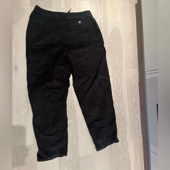 Vans - Picture 2 of 2